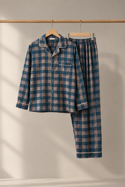Style916 pajama set on hangers