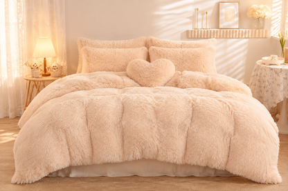 Fleece Bedding Set with Heart Pillow in Beige, King size